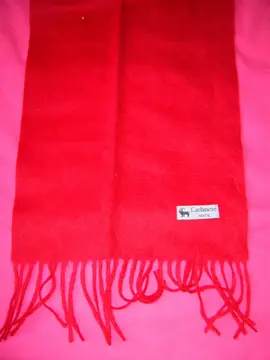 Jolie écharpe rouge en cachemire - Excellent état