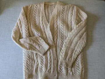 veste tricotée mains t38/40 sans boutons