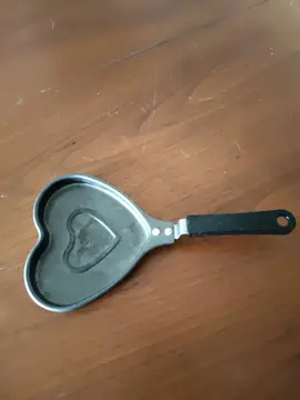 petite poêle coeur