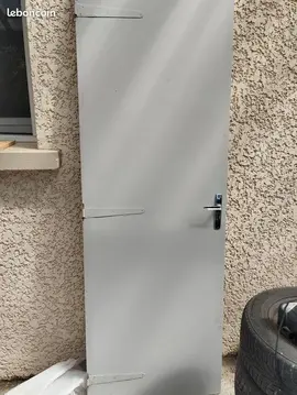 Porte en bois plein