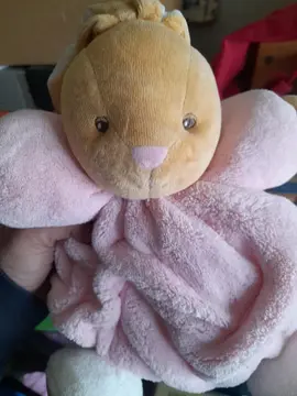 jouets et peluches à trier