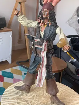 figurine pirate des Caraïbes