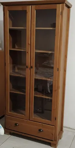 Armoire en bois