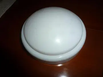 Lampe qui fonctionne avec des piles