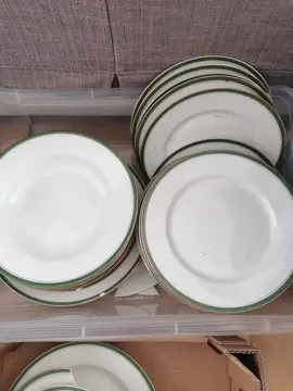 Lot adsiettes plats porcelaine