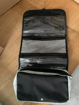 trousse de toilette