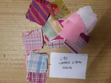 C10 Carrés 6,5 cm coton Roses