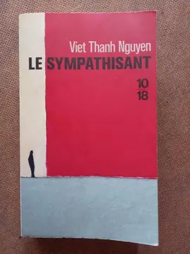 Livre. Le sympathisant. Espionnage