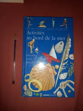 Livre Activités au bord de la mer 22 x 14 cms