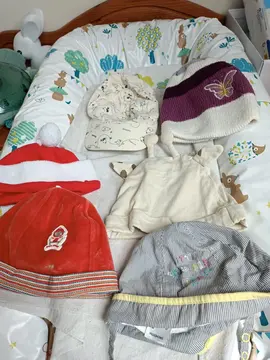 chapeaux/bonnets bébé