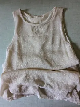 pull léger sans manche coton écru brillant