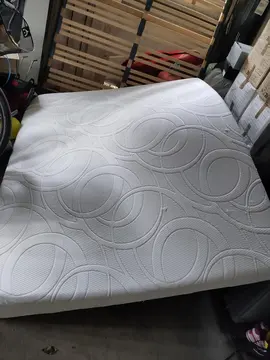sommier et matelas 160*200
