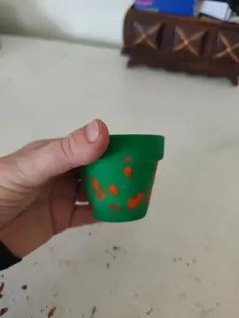 petit pot en terre