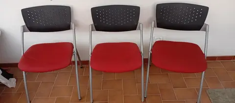3 chaises