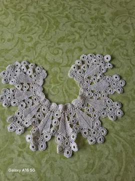 Col dentelle fait main