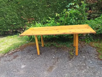 table d'appoint avec pieds qui se devissent