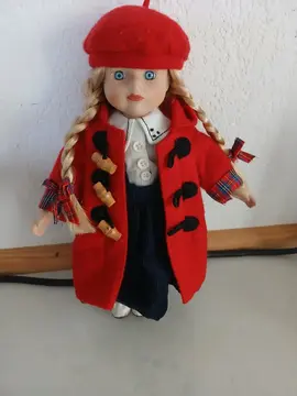 poupée de collection