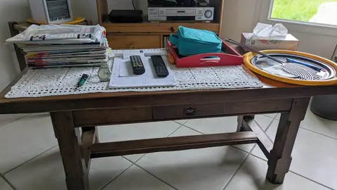 Table basse en bois + 1 tiroir