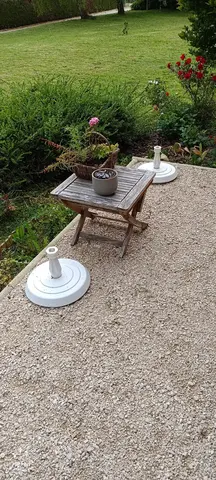 deux pieds de parasol