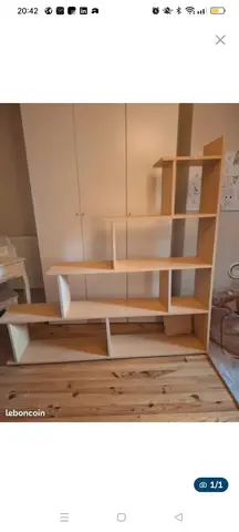 étagère escalier