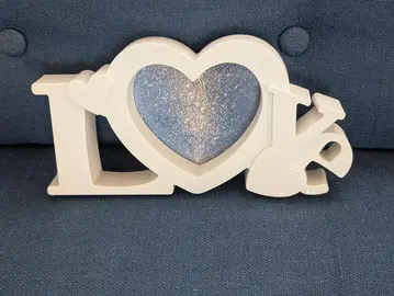 Cadre blanc décoratif Love
