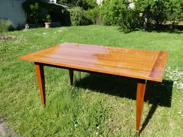 table salle à manger année 60/70 dimensios 150X90, avec verre de protection, 2 rallonges possibles