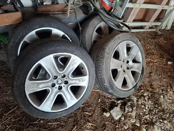 Jante jaguar 245/45r18