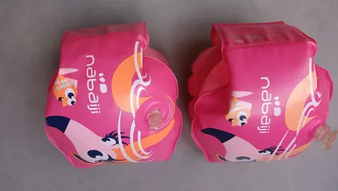 Brassards Nabaiji en très bon état