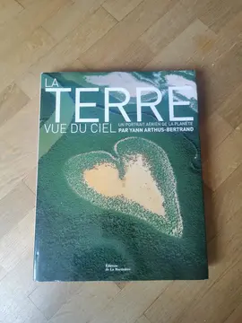 Livre La terre vue du ciel