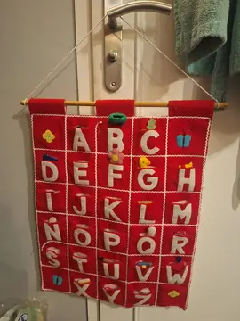 ABCdaire à suspendre
