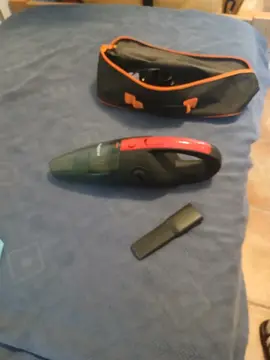 aspirateur à main