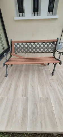 donne banc en fonte et bois