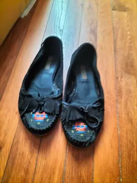 mocassins