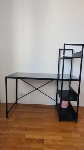 Bureau et étagère