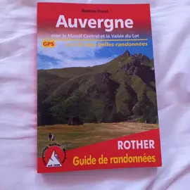 guide randonnée auvergne