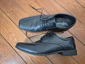 Chaussures ville noire taille 39.5