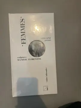 livre femmes et sculpture avec poème de verlaine