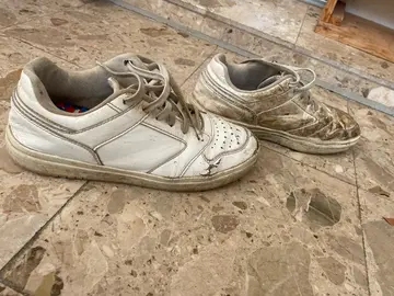 je viens de nettoyer les chaussures à domicile