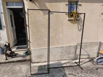 portant vêtements