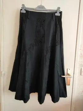 Jupe longue noire S (38/40) brodée