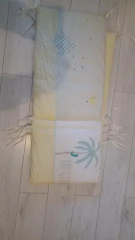 tour de lit bébé