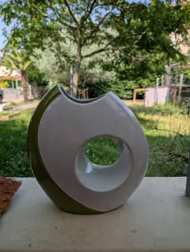 Vase de taille moyenne