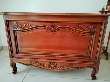 Bar en merisier