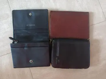 3 Porte-feuille.