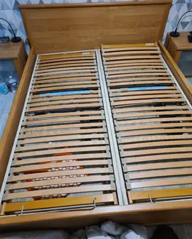 1 lit 160 cm et ses 2 sommiers électrique 2x80 cm