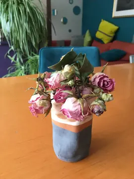 petit bouquet de roses séchées