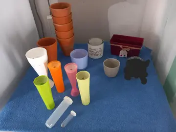divers pots