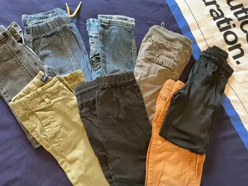 lot pantalons garçon 6/7 ans