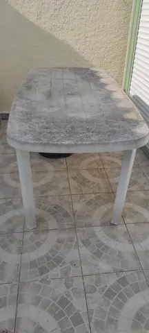 TABLE DE JARDIN