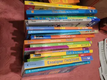 Livres scolaires du CE1 au CM2
